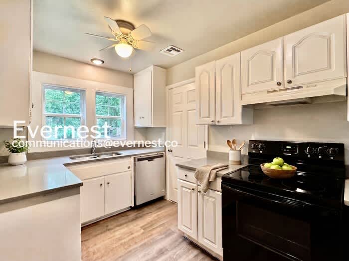 802 North Birch Street – photo 3