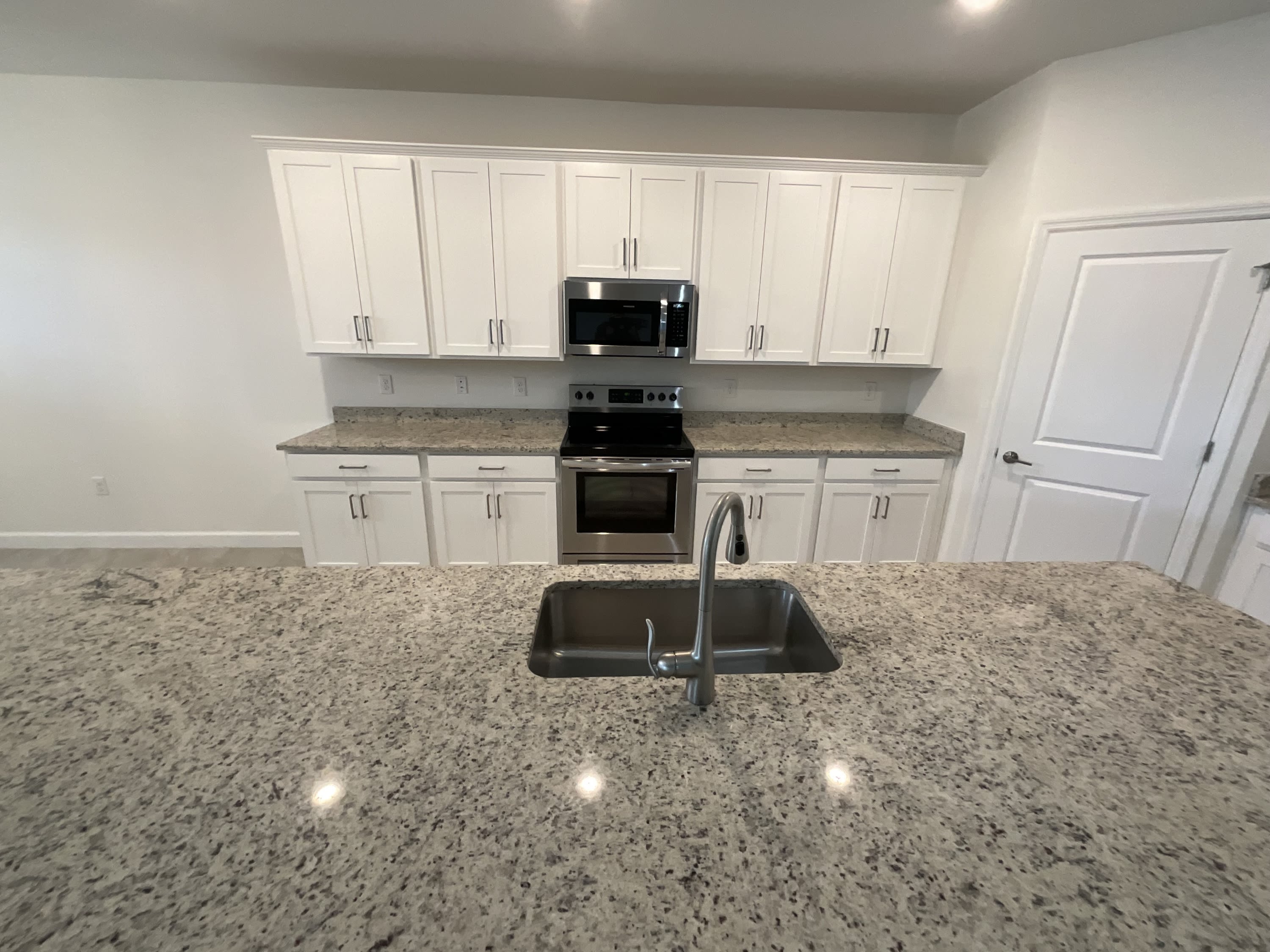 11368 Canopy Loop – photo 4