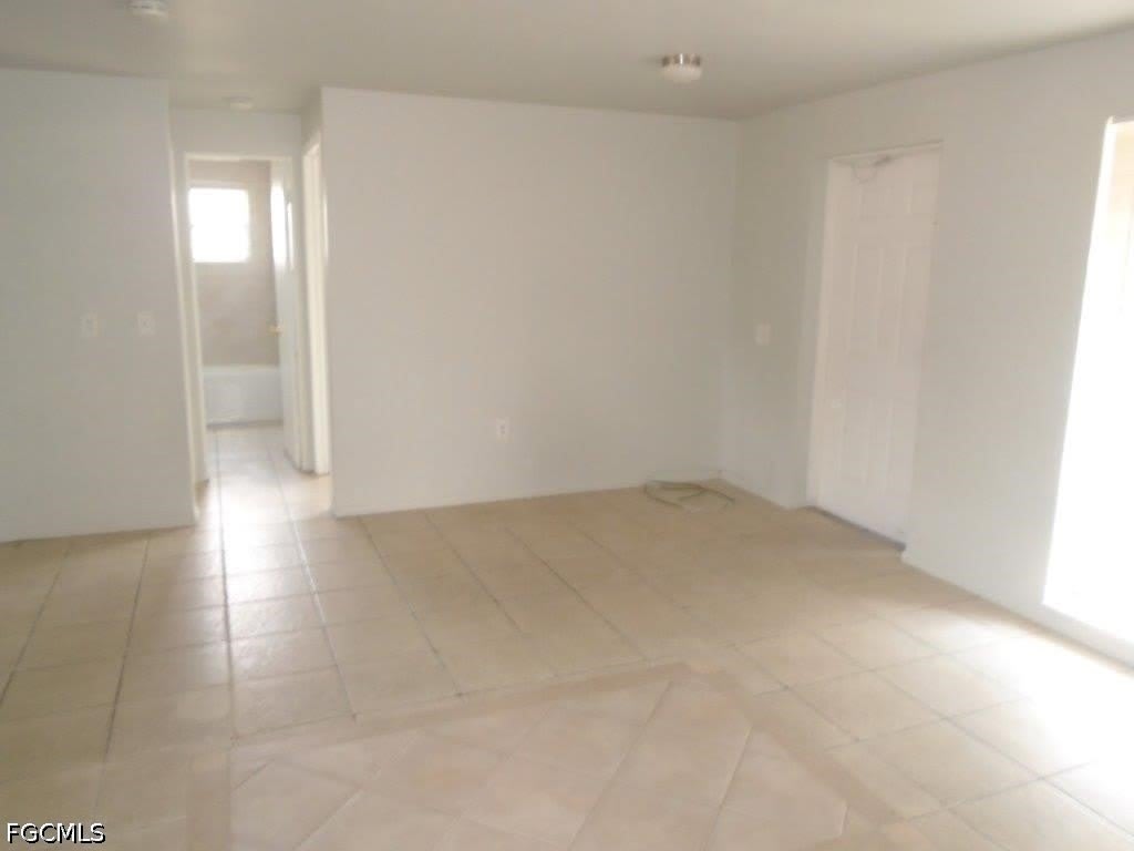 330 Ottumwa Avenue – photo 3