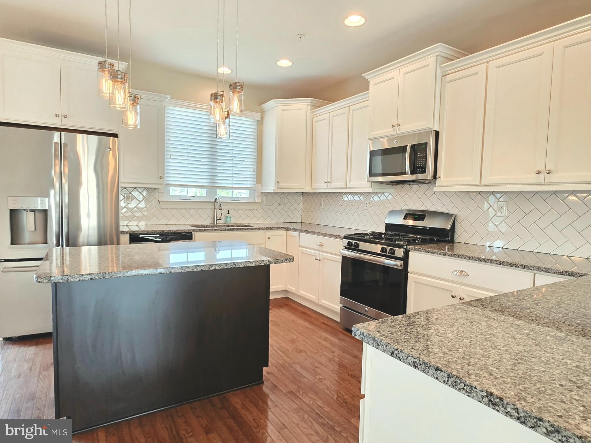 301 W HAMLIN Avenue – photo 4