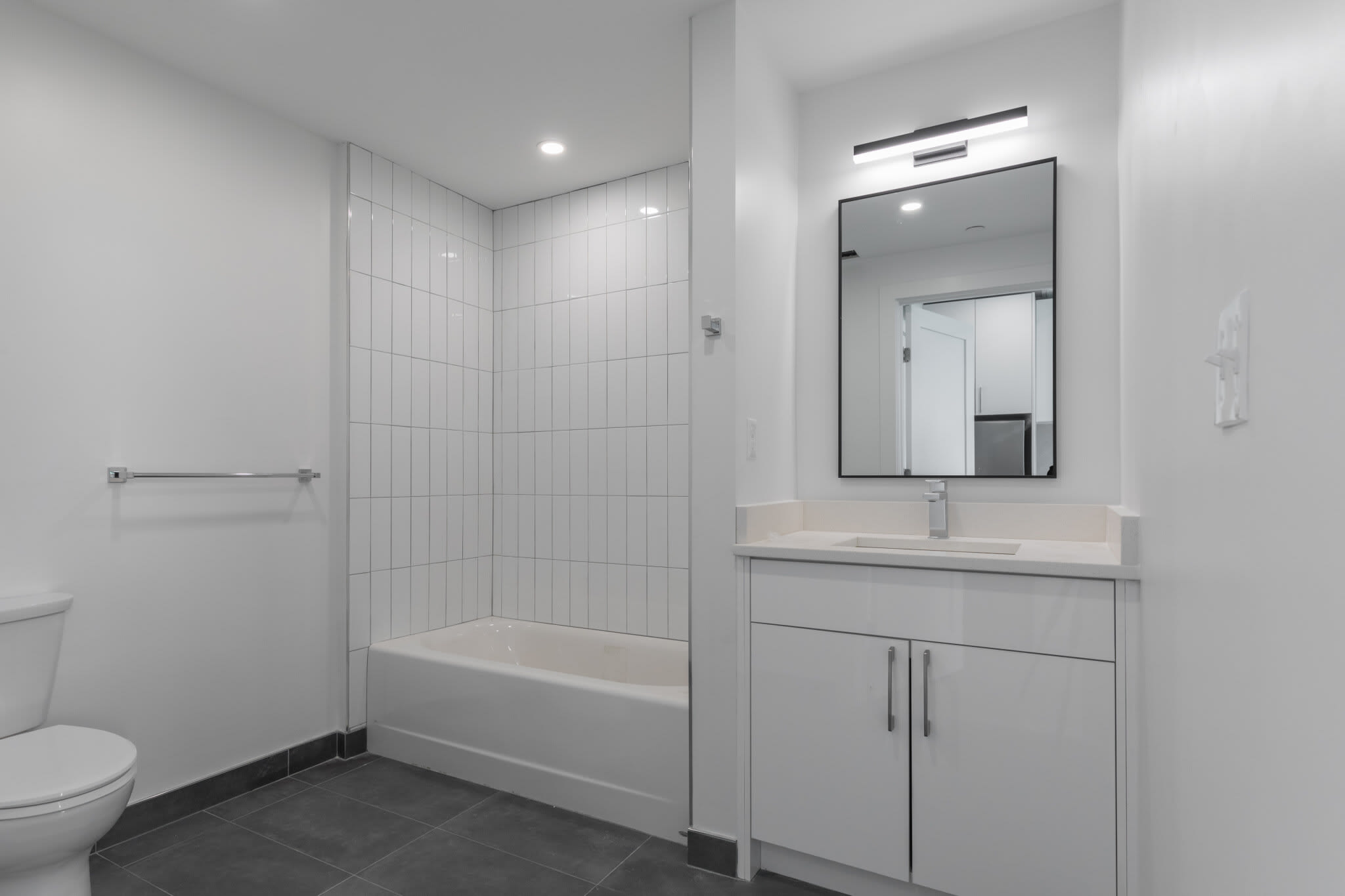 1127 Harrison Street – photo 4