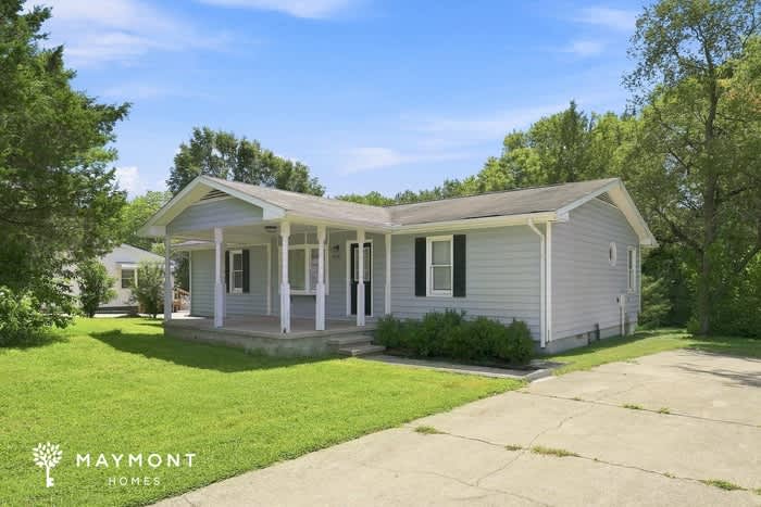 1628 Thompson Drive – photo 2