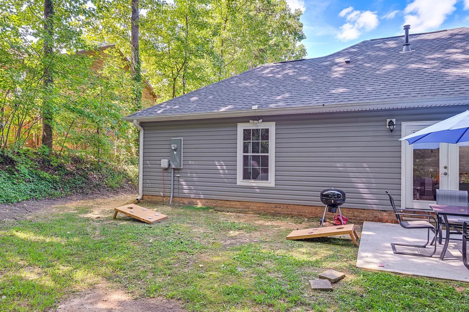 Room in 3 Bedroom Home in Charlotte – photo 5