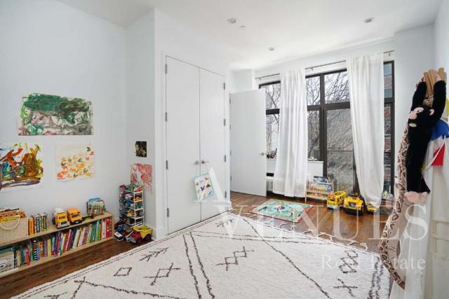 230 East 124th Street – photo 3