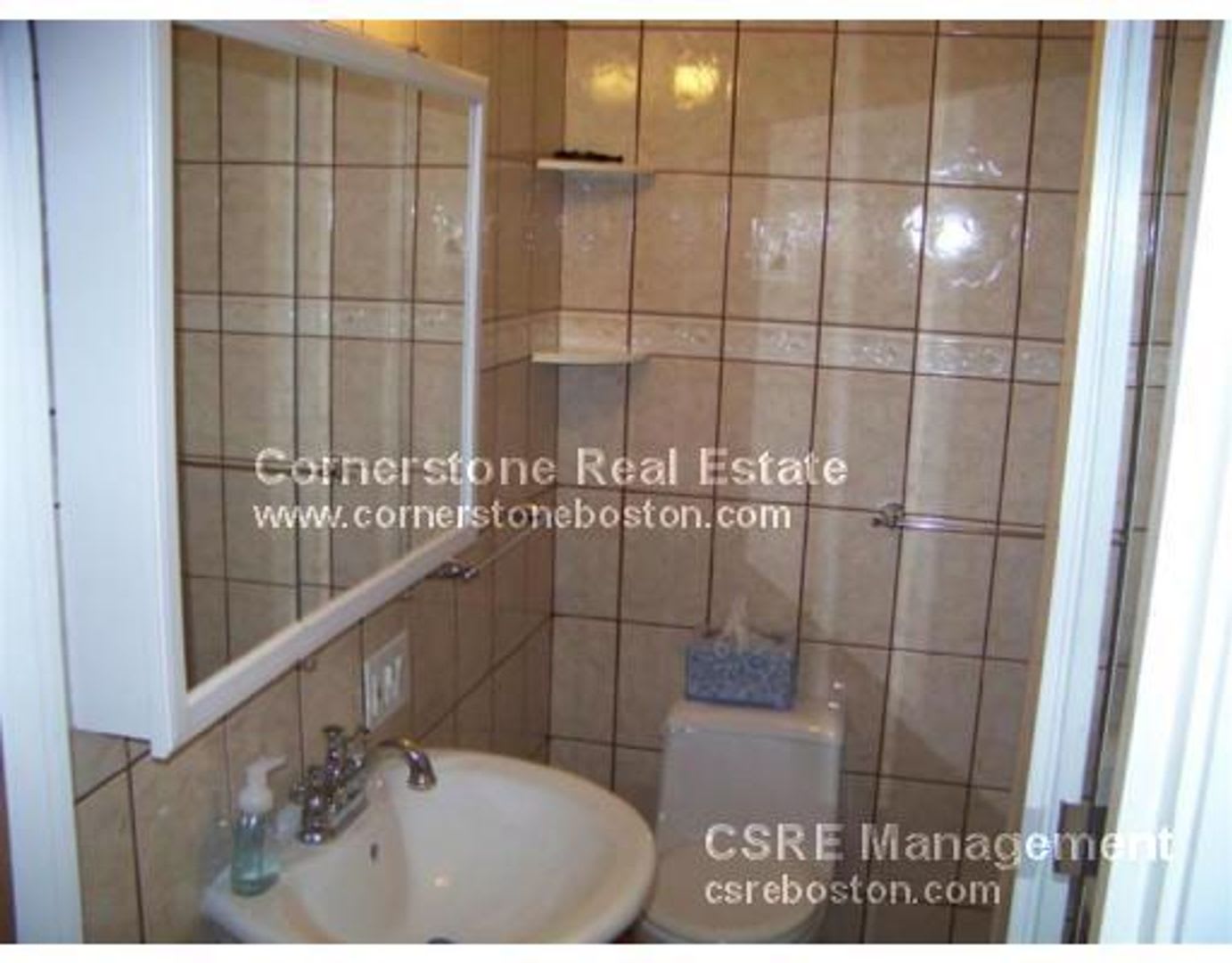 Large 2 bed in Southie – photo 3