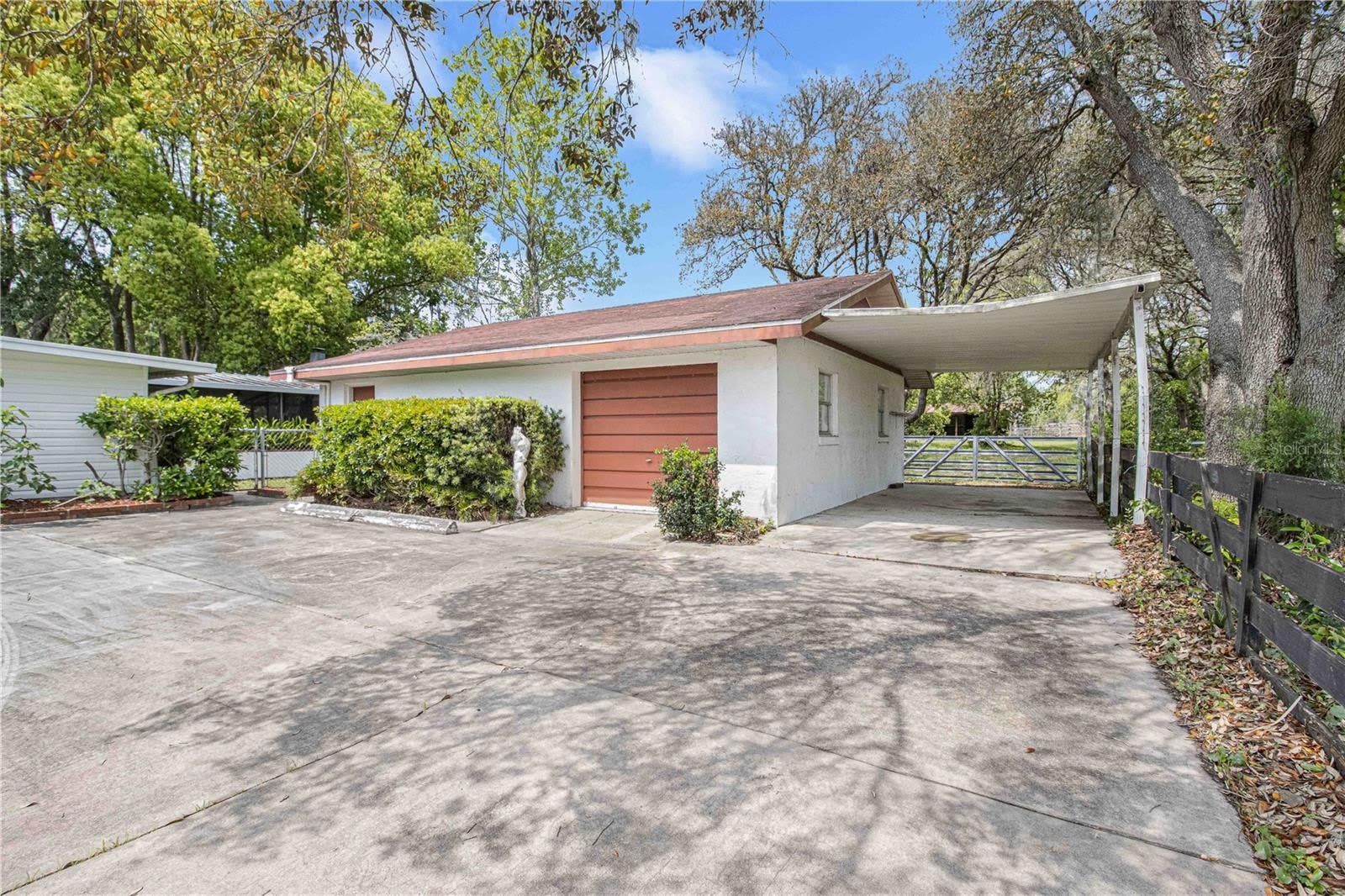 8225 E HIGHWAY 25 – photo 5