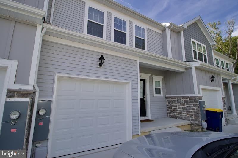 305 STRIPES Court – photo 2
