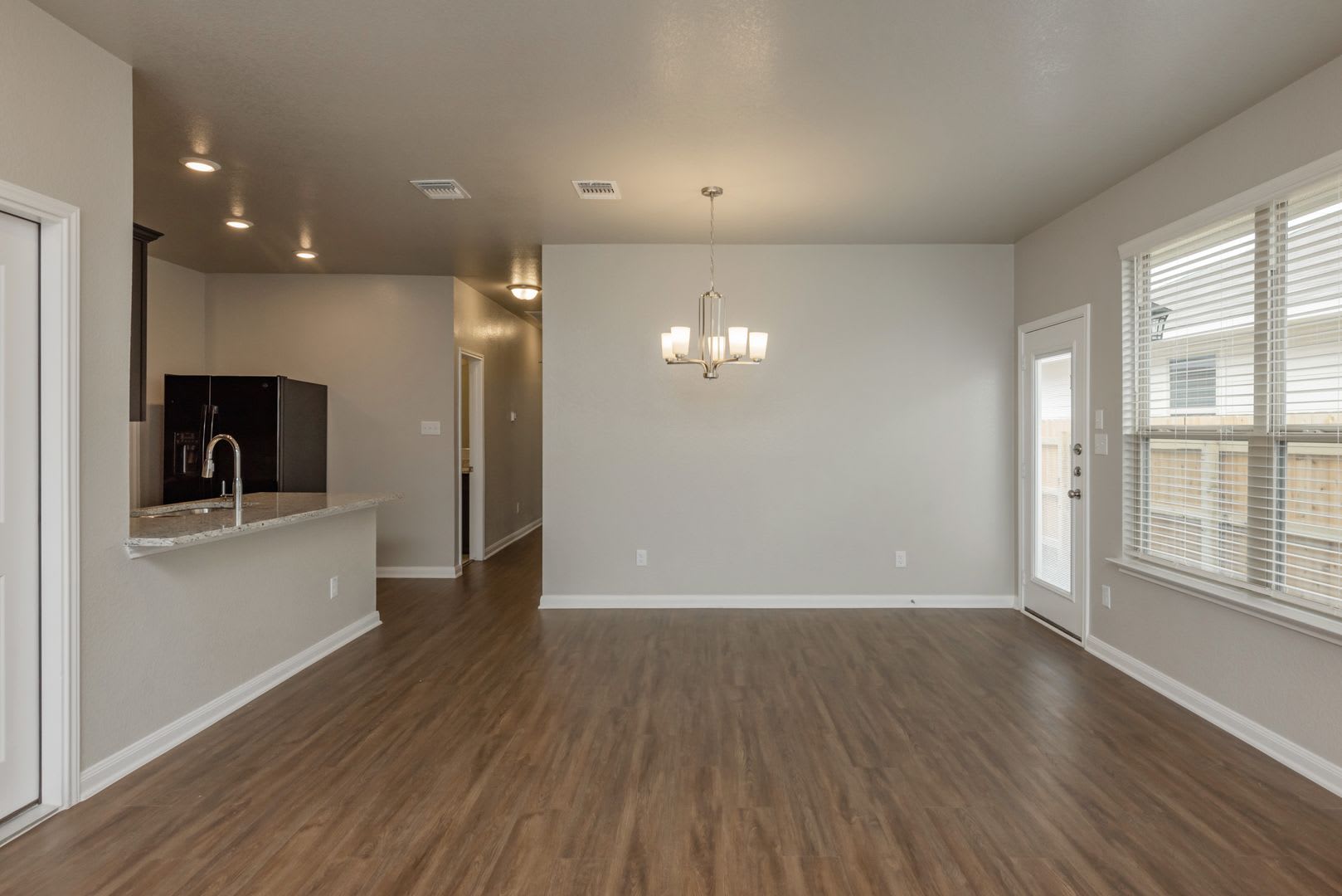 1571 Case Rd – photo 3