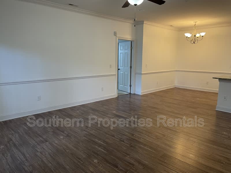330 Gallery Drive #102 – photo 4
