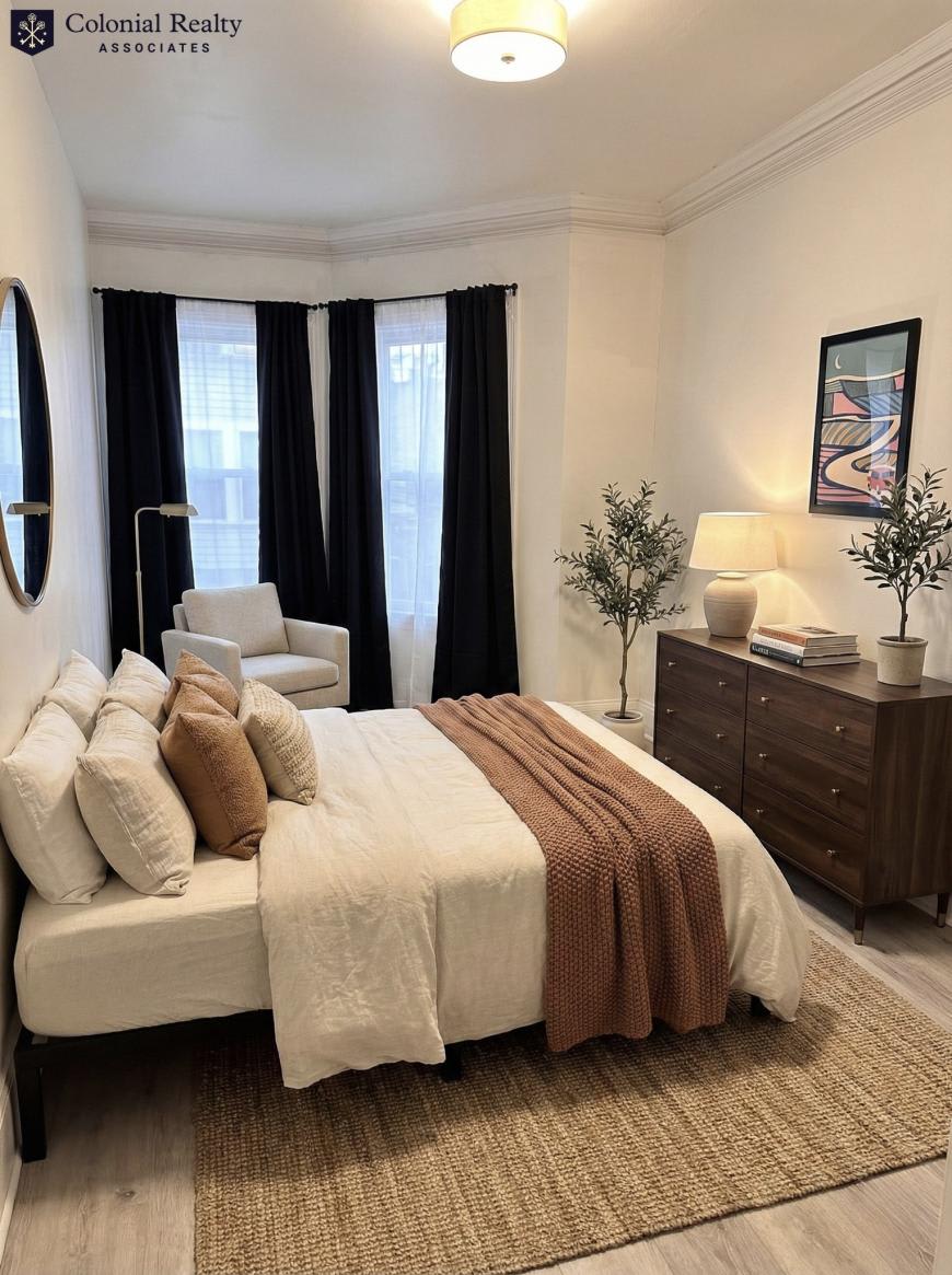 923 Beacon St. – photo 3