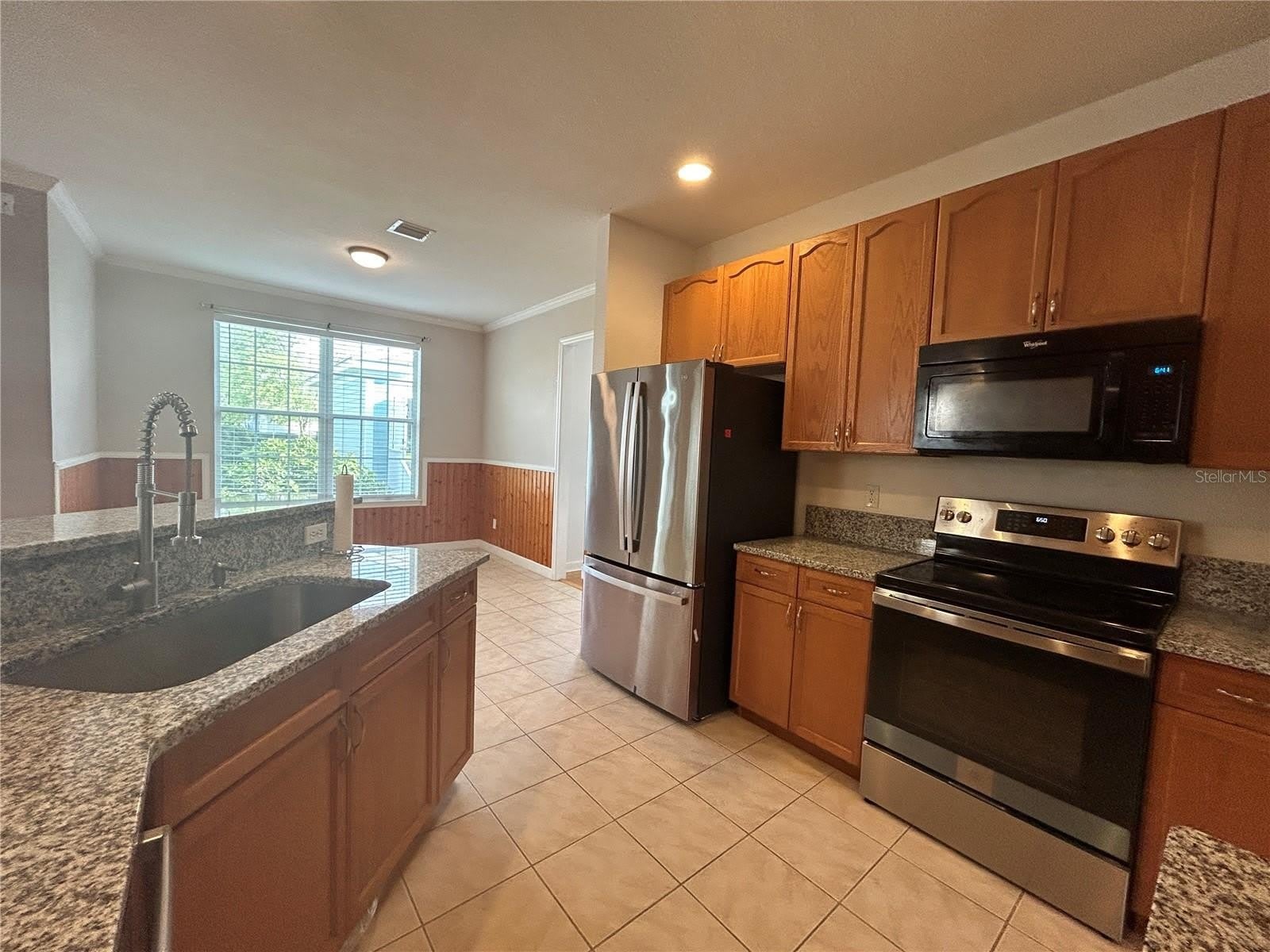 2549 TWAIN Drive – photo 5