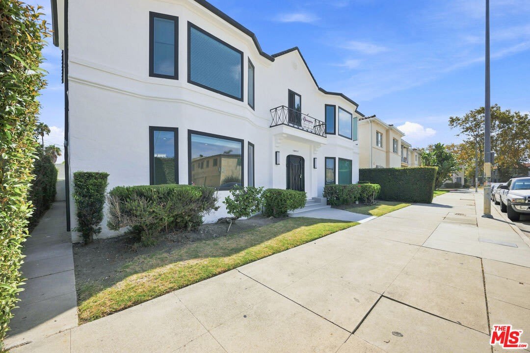 3015 Stocker Pl – photo 2