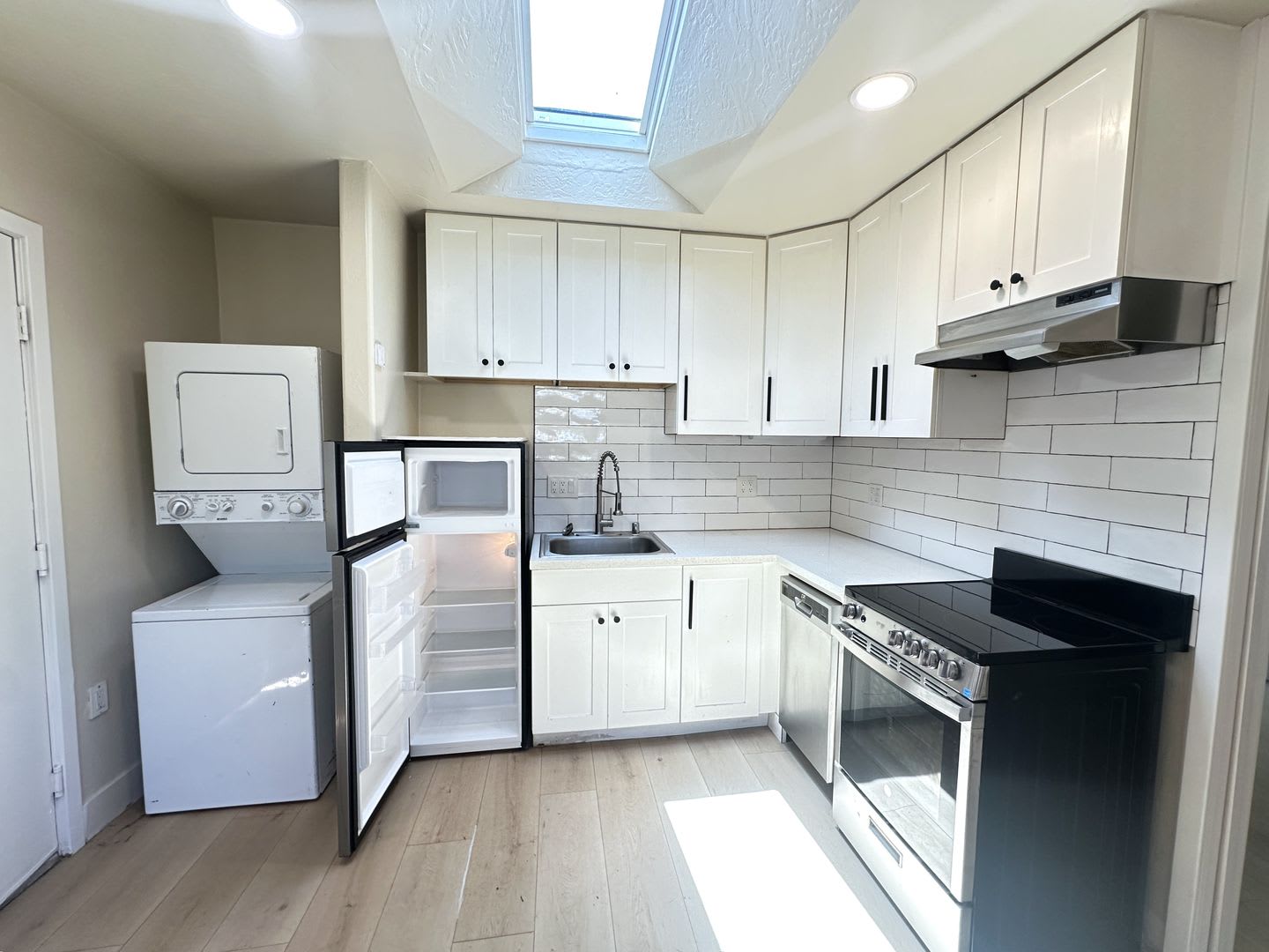 1243 58th Avenue – photo 3