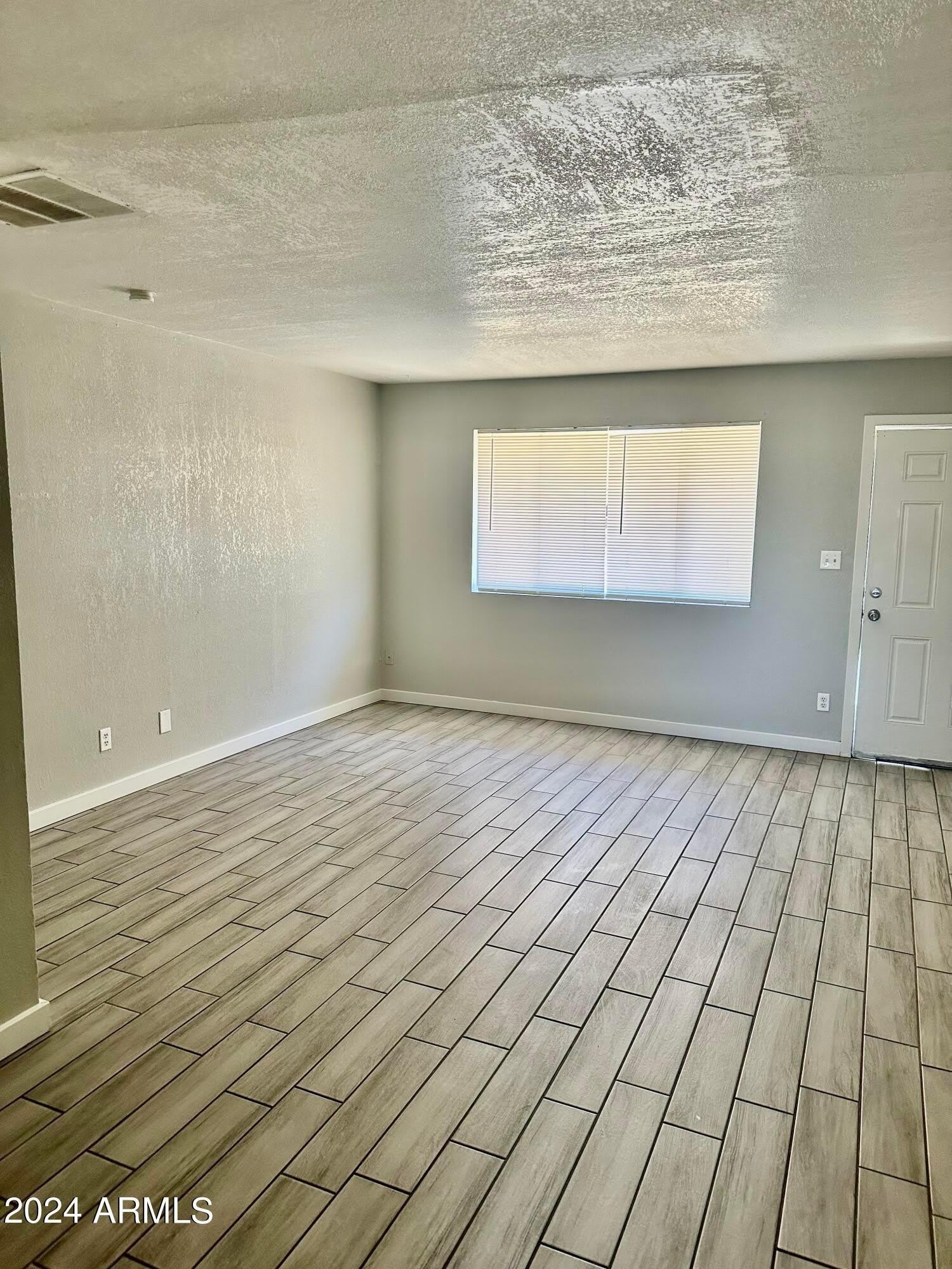 5241 N 17Th Avenue – photo 3