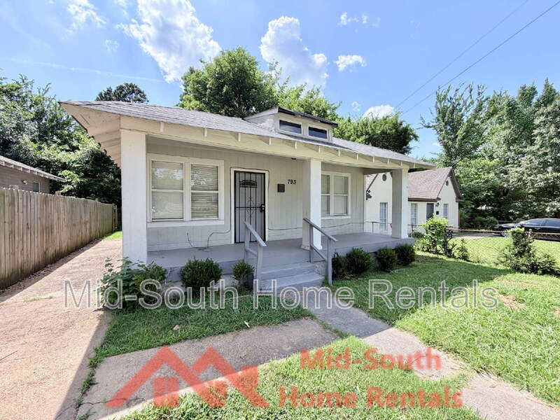 793 Inez St – photo 3