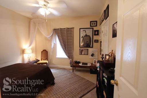 2 Square Apartment Homes – photo 4