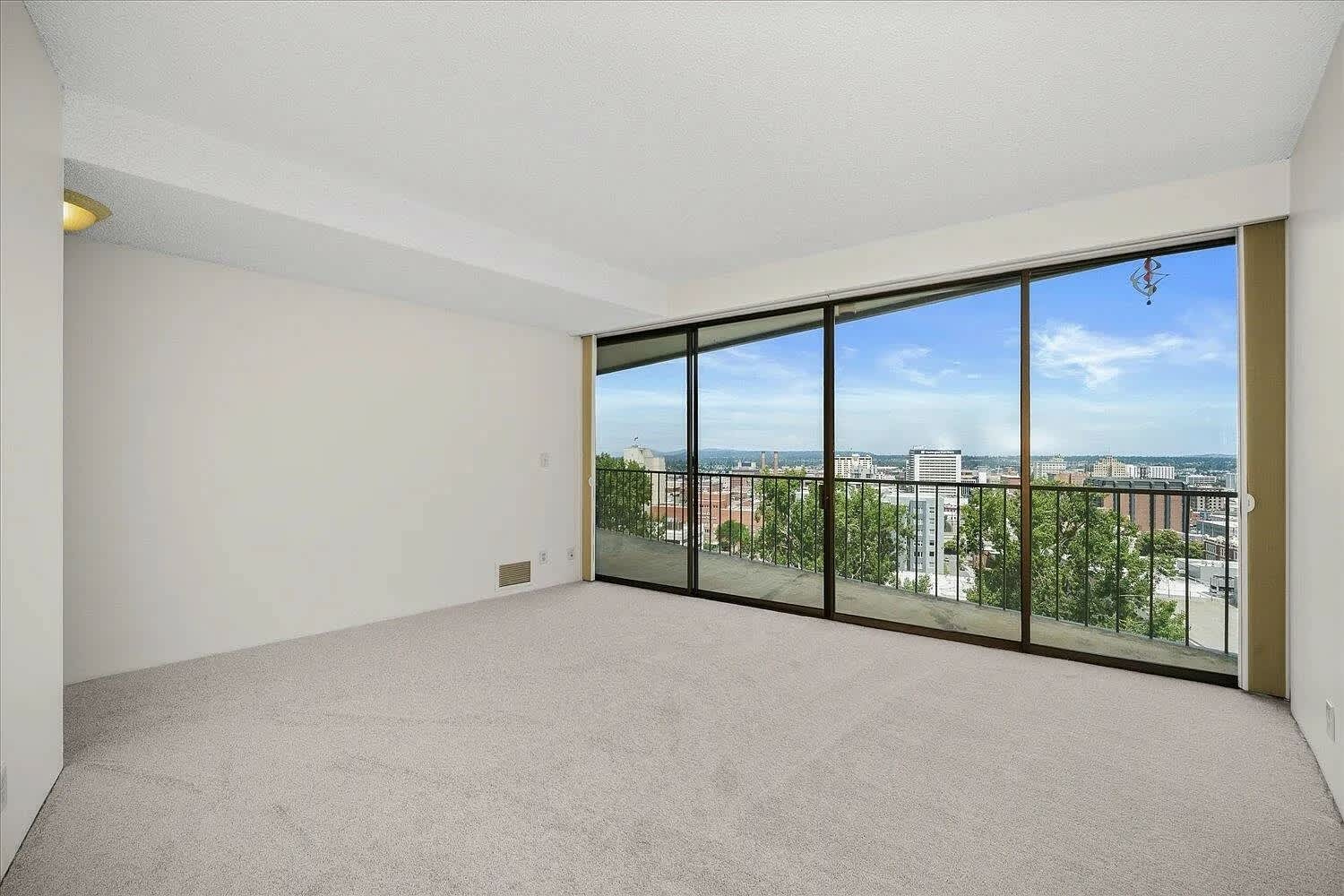 700 West 7th Avenue – photo 3