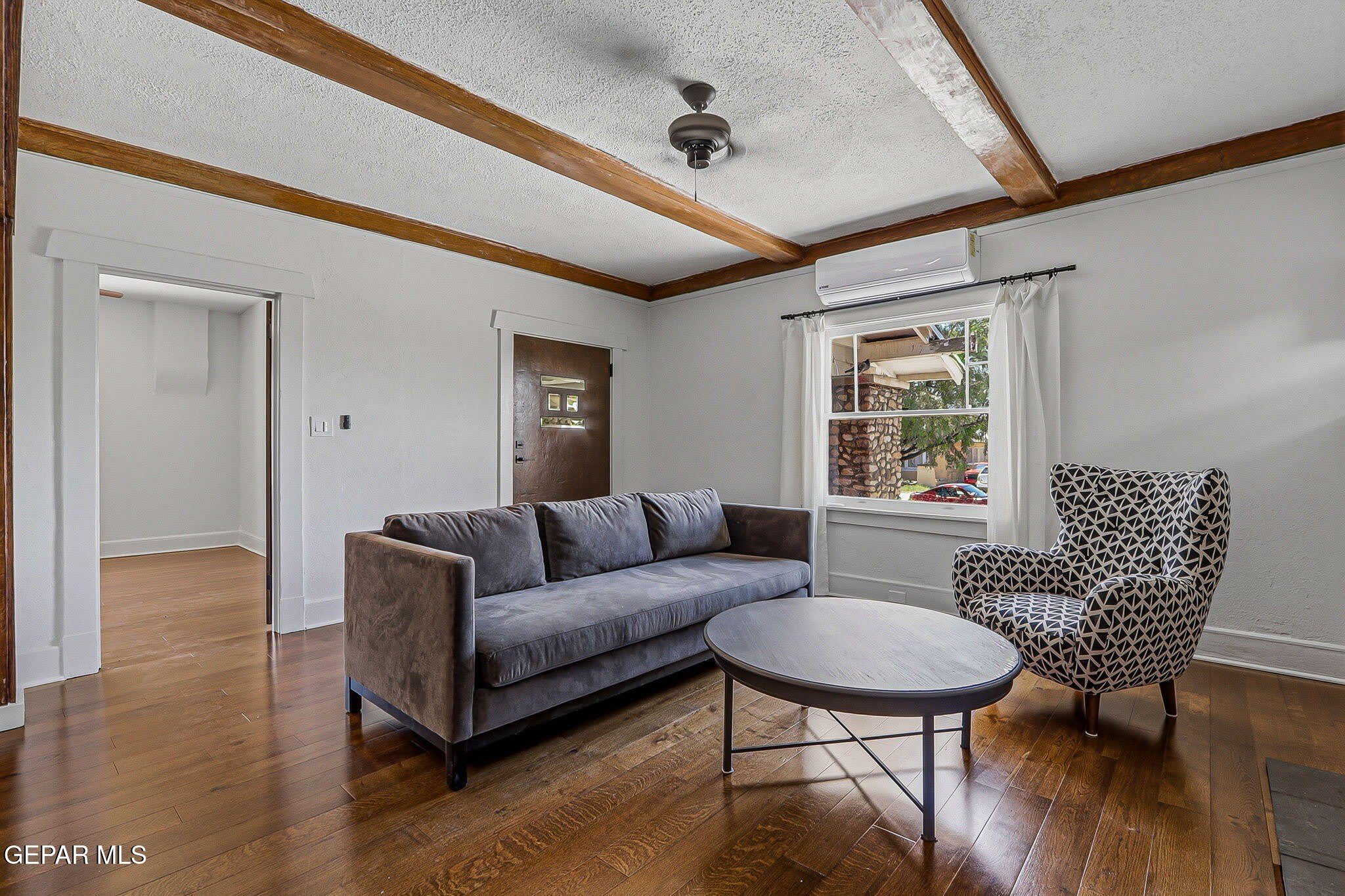 2911 GRANT Avenue – photo 3