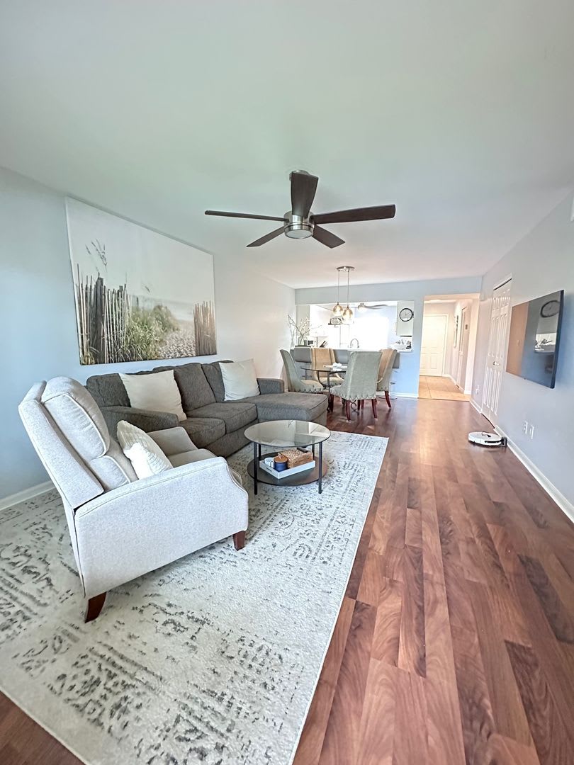 Renovated 1st Floor Seasonal unit in North Naples – photo 2