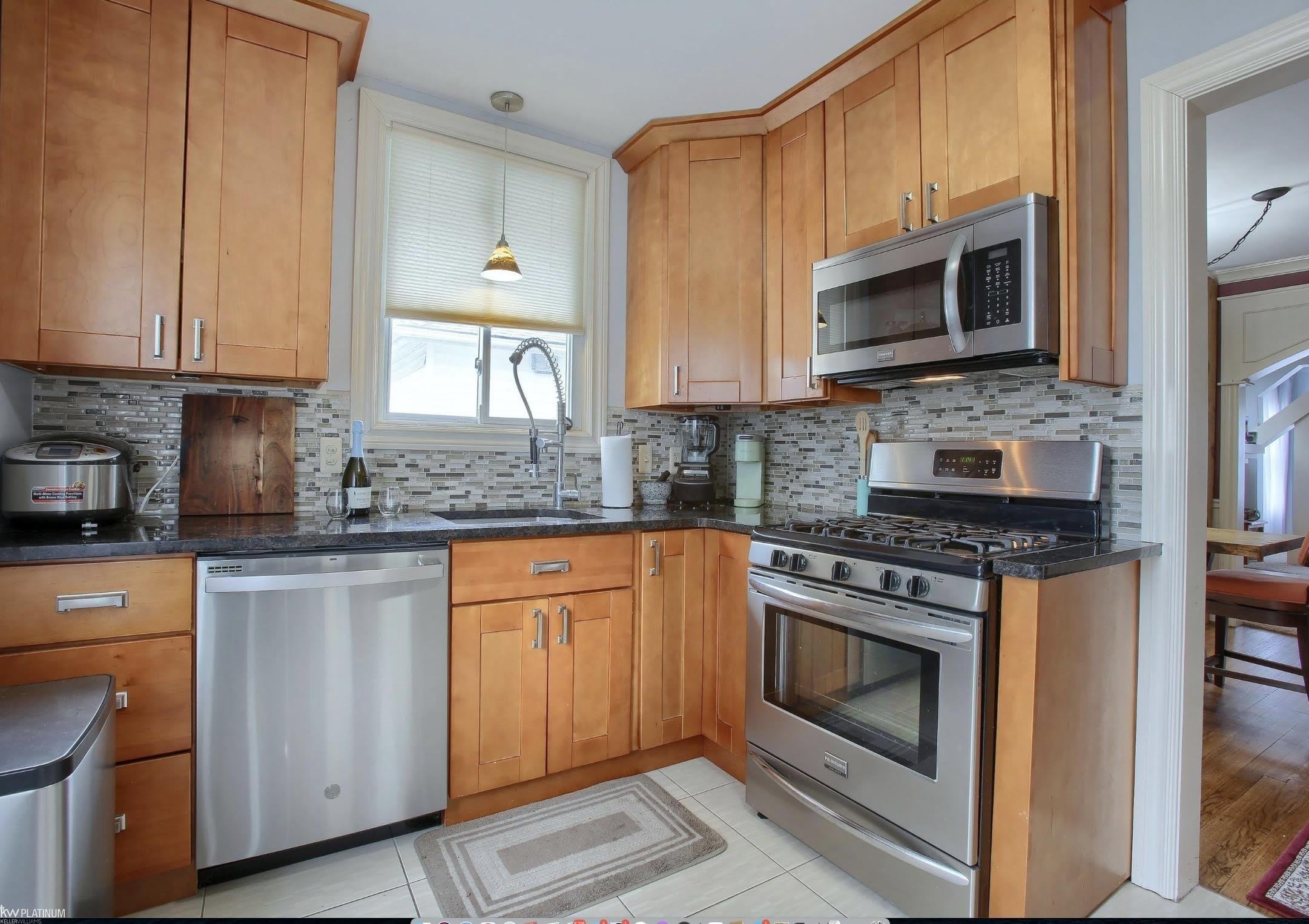 736 Gardenia Avenue – photo 2