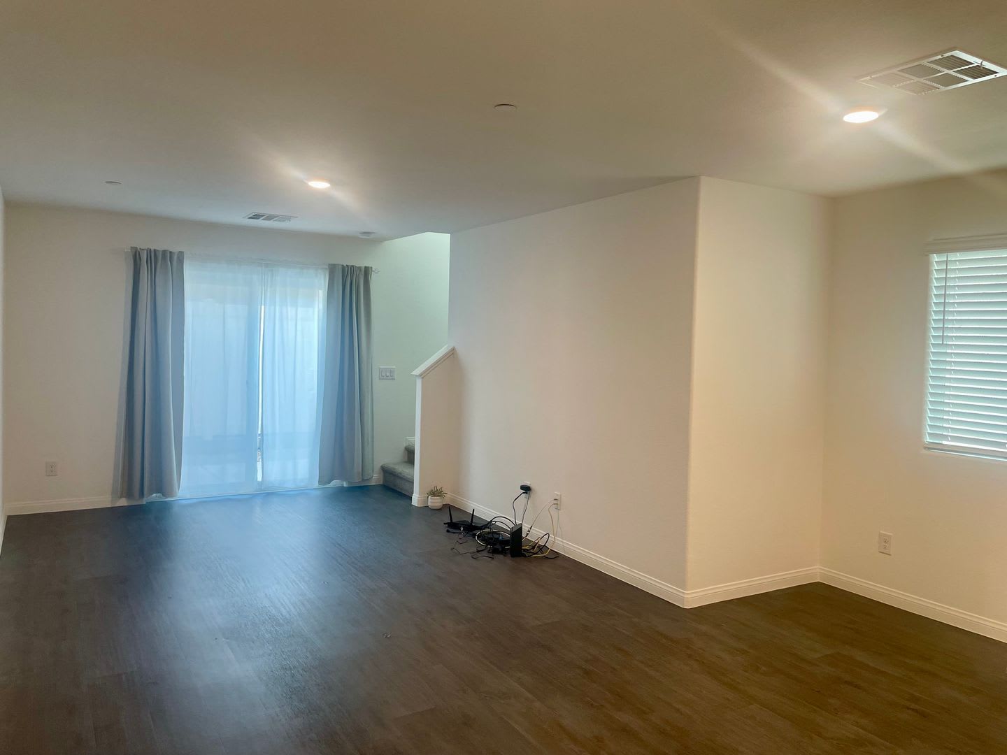 3 bed 2 bath 2 car garage Townhome "On the Strip" South Las Vegas Blvd – photo 3