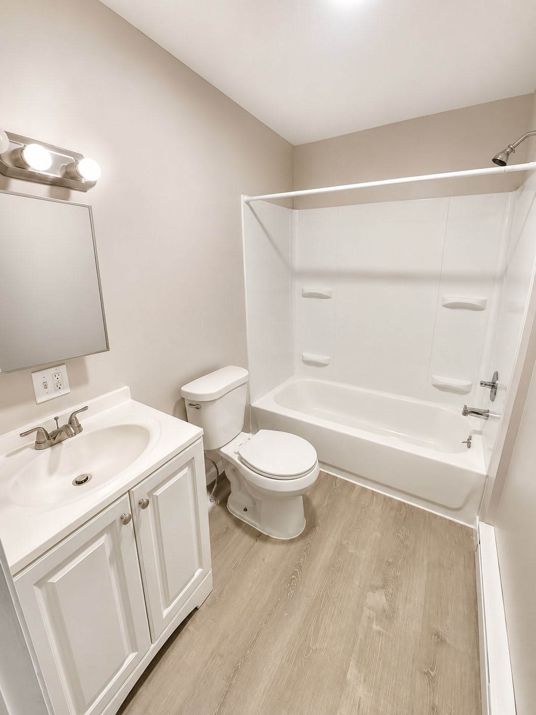 311 Littleton Avenue – photo 2