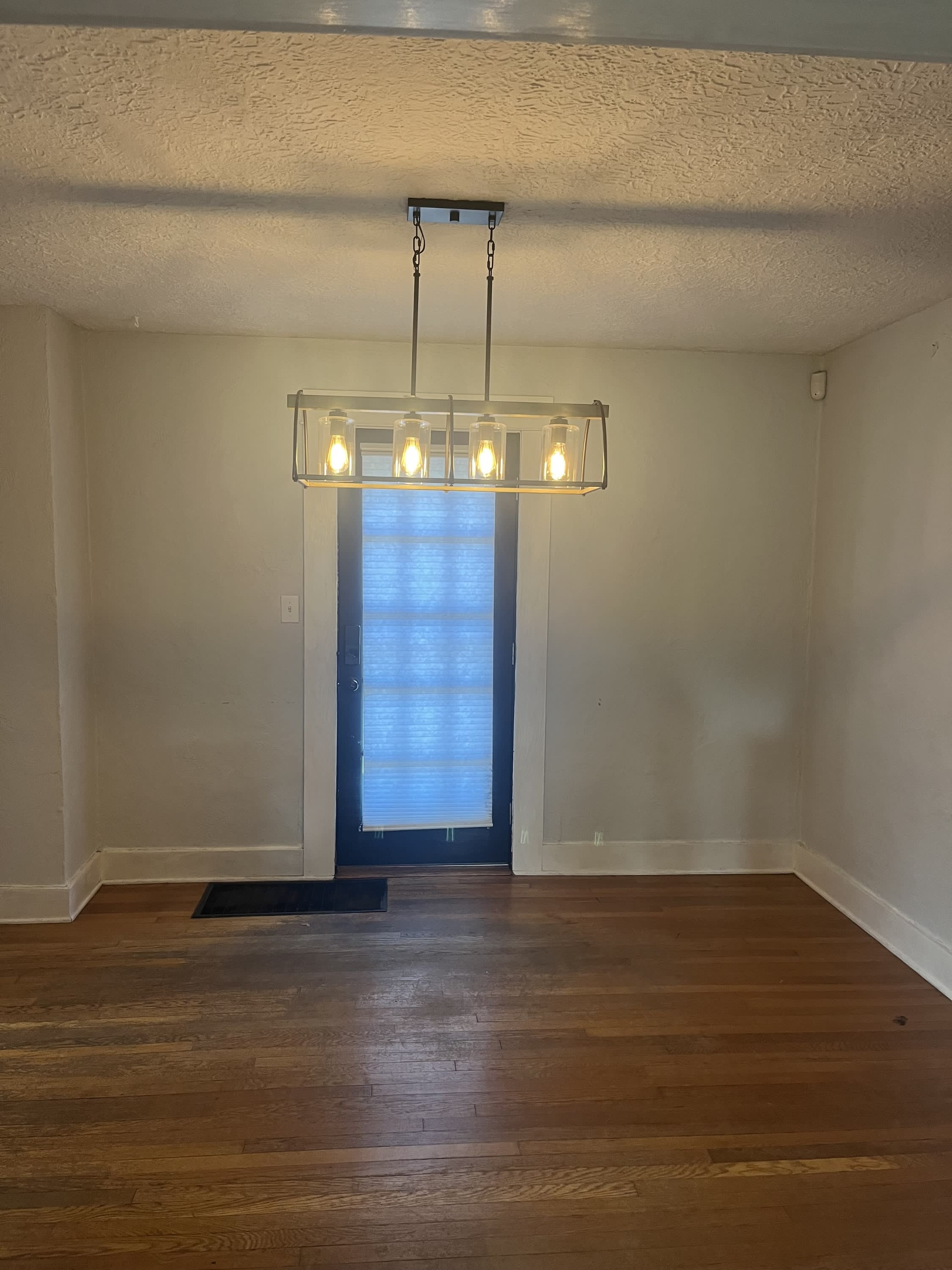 1668 North Longview Street – photo 2