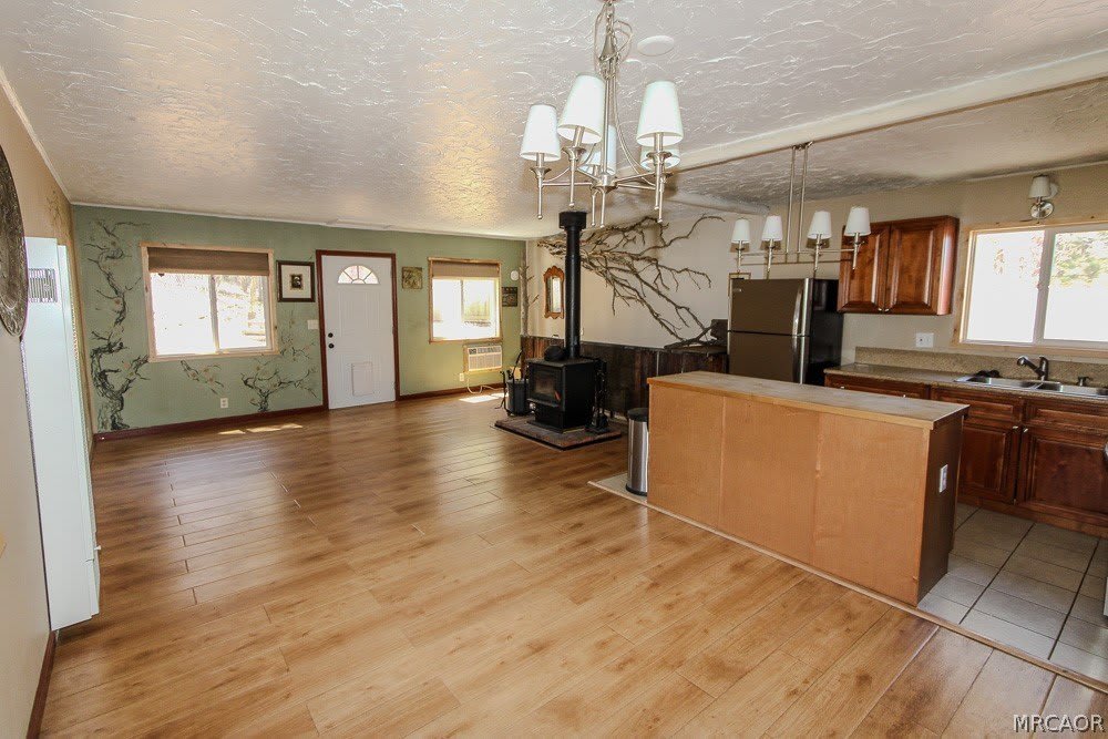 880 Wabash Lane – photo 4