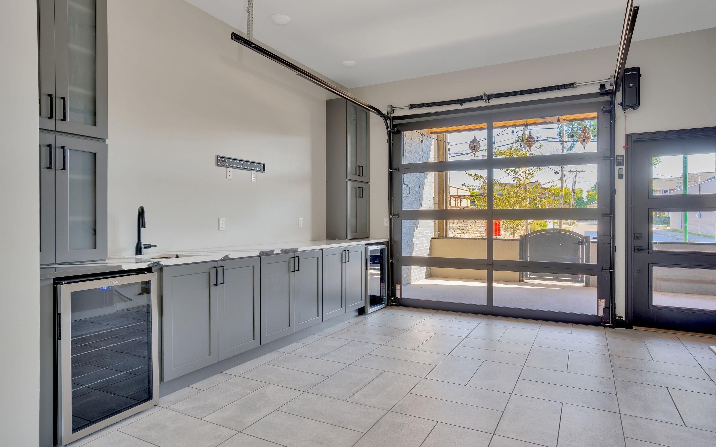 550 E Main Street – photo 4