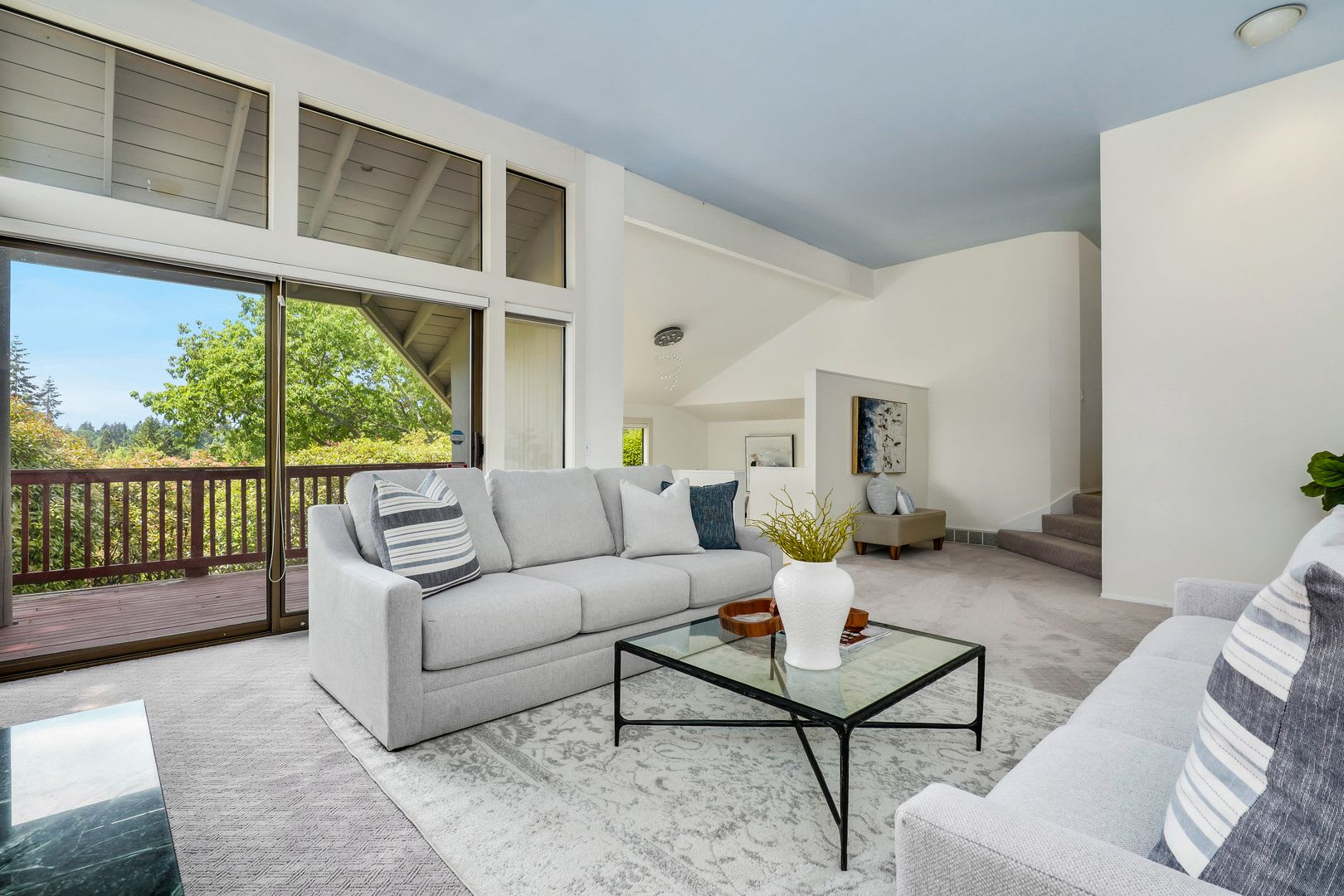4Bd/3.5Ba Clyde Hill Home – photo 5