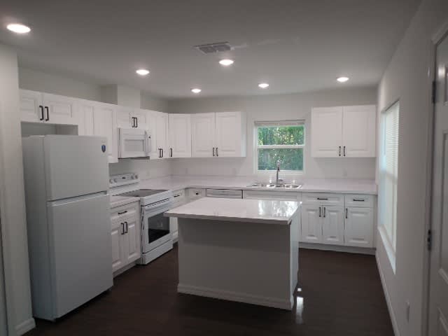 10313 Usher St – photo 3