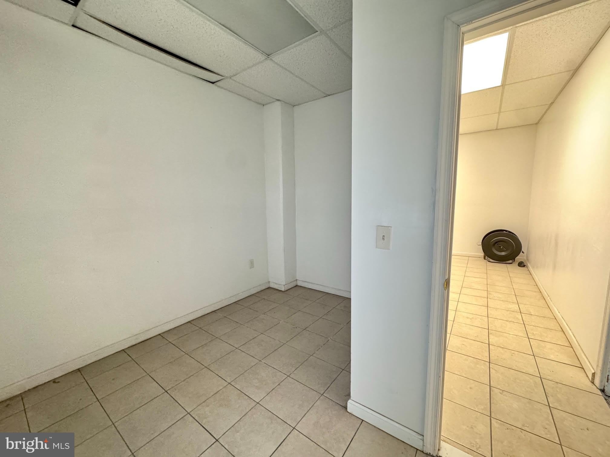 3000 E Tioga Street – photo 3