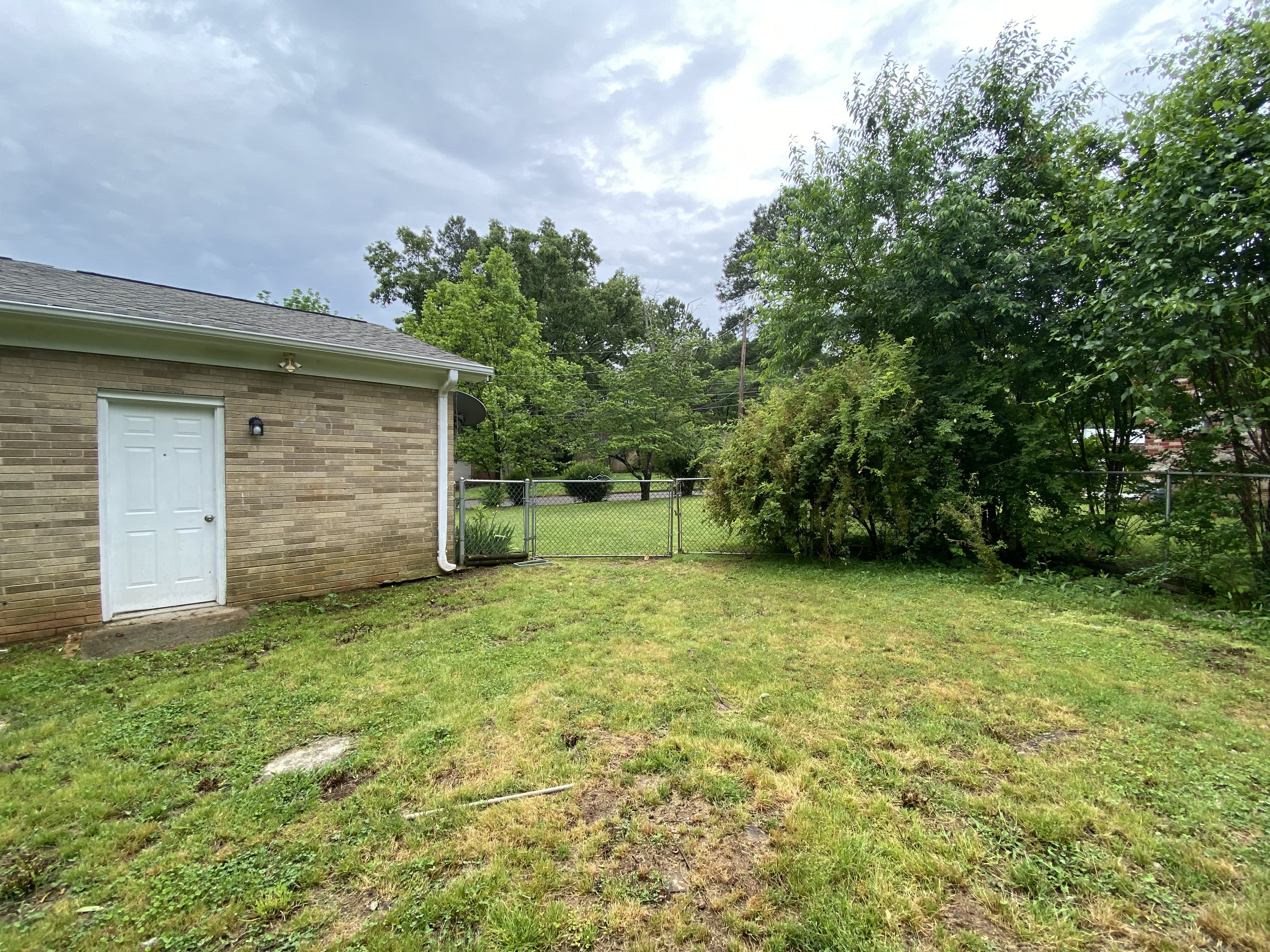 2408 Springhill Rd NW – photo 4