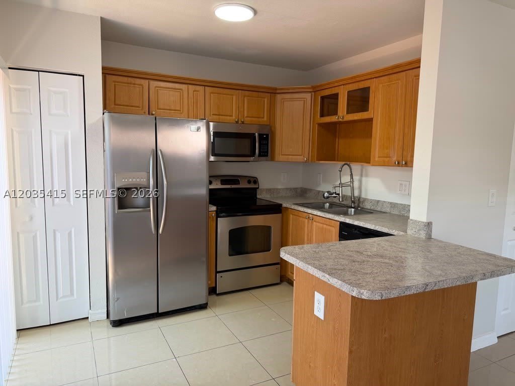 3673 SW 5th St – photo 5