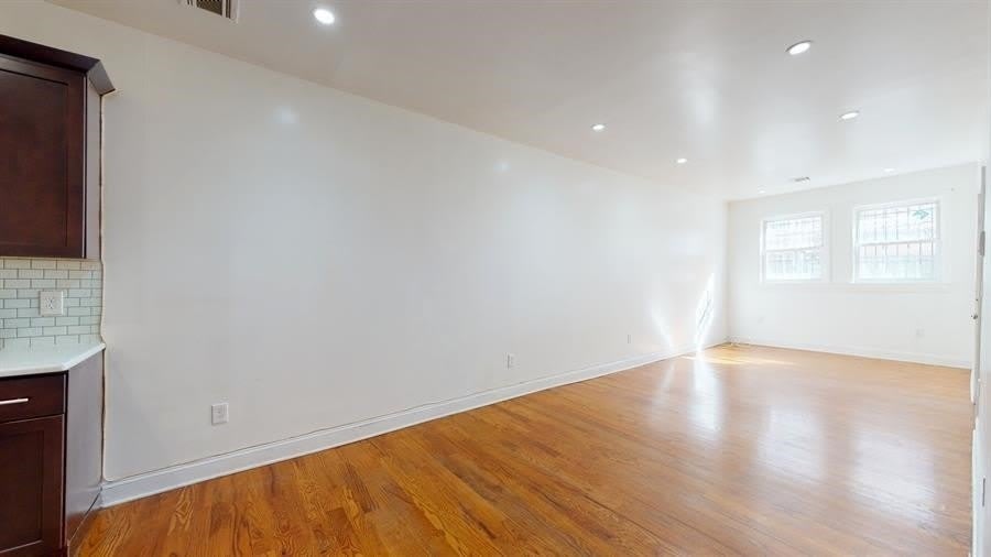 131 Brunswick St – photo 4