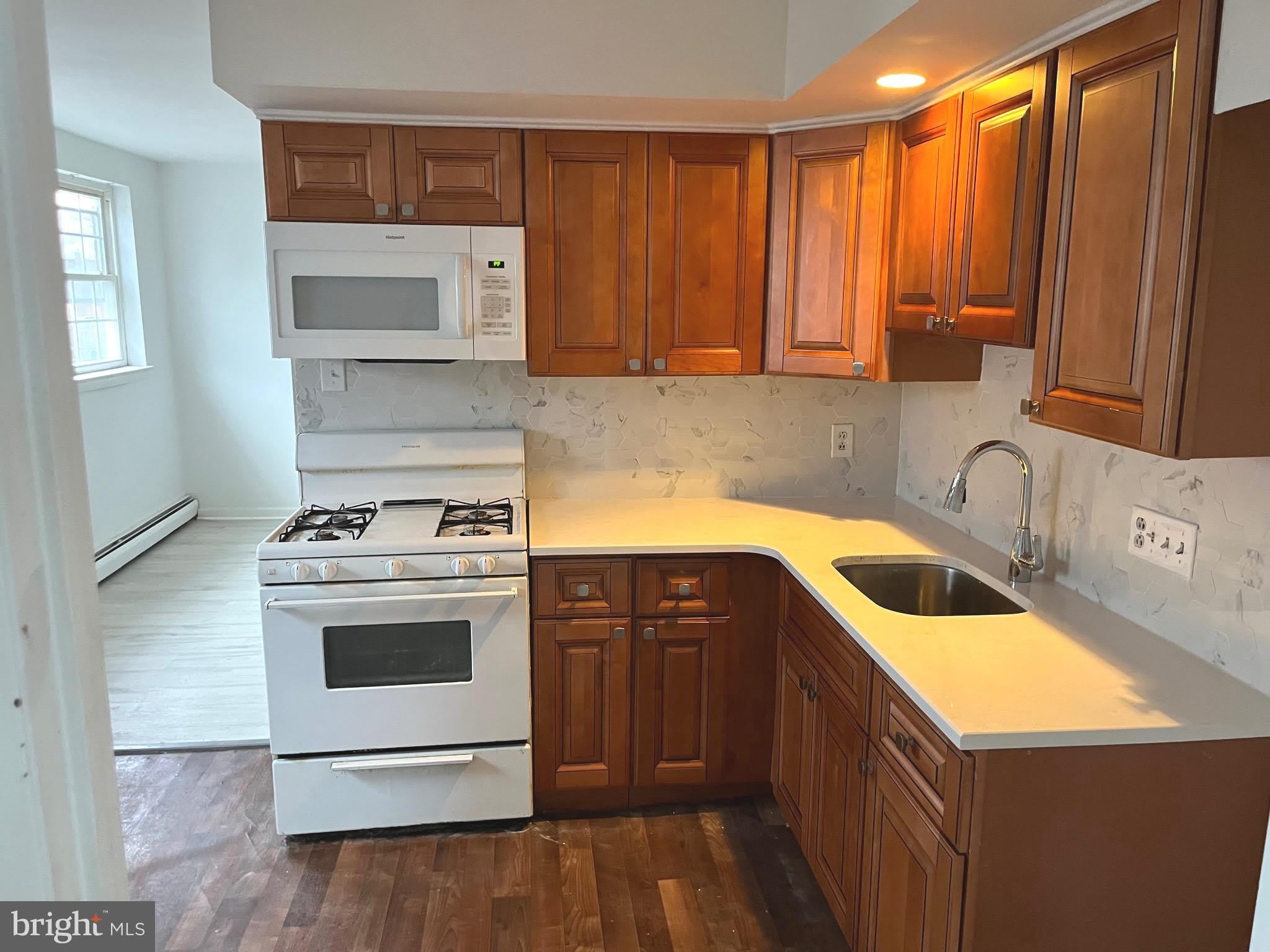 6010 BINGHAM Street – photo 2