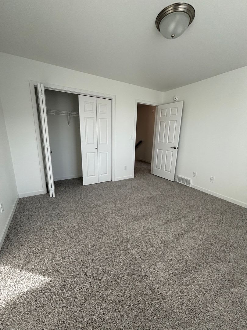 3 Bedroom 3 Bathroom Townhomes – photo 4