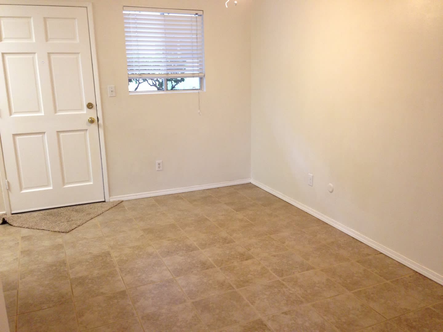 Completely updated Clairemont Condo – photo 4