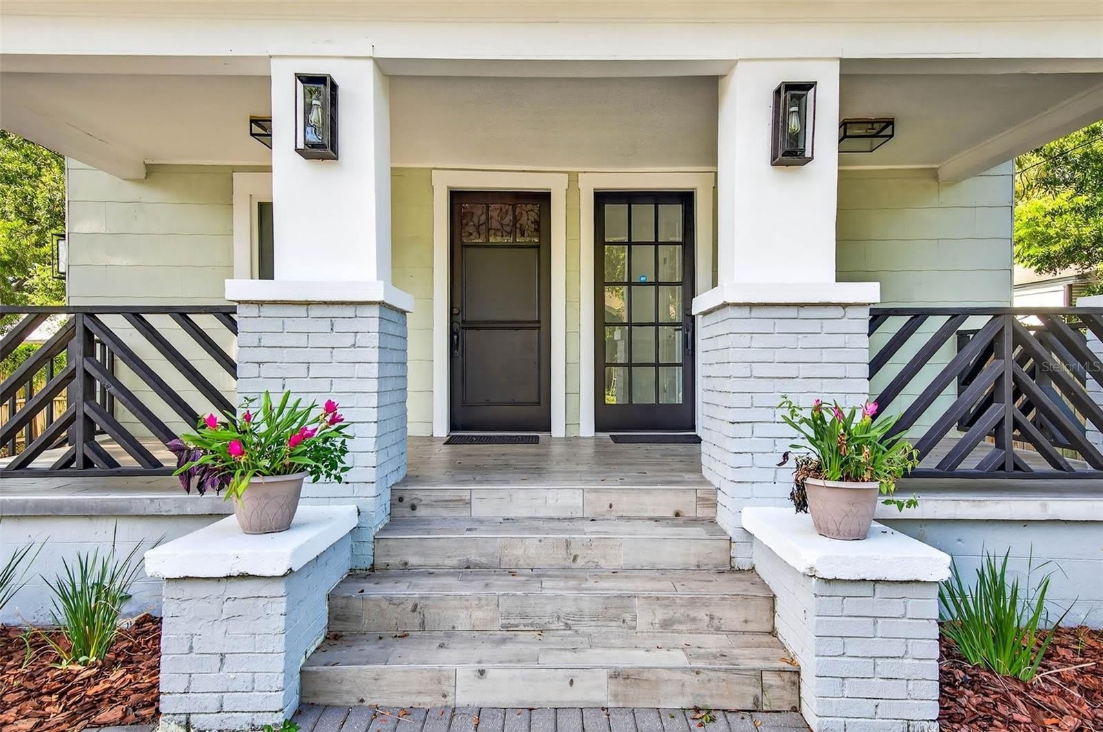 809 E Baker Street – photo 3