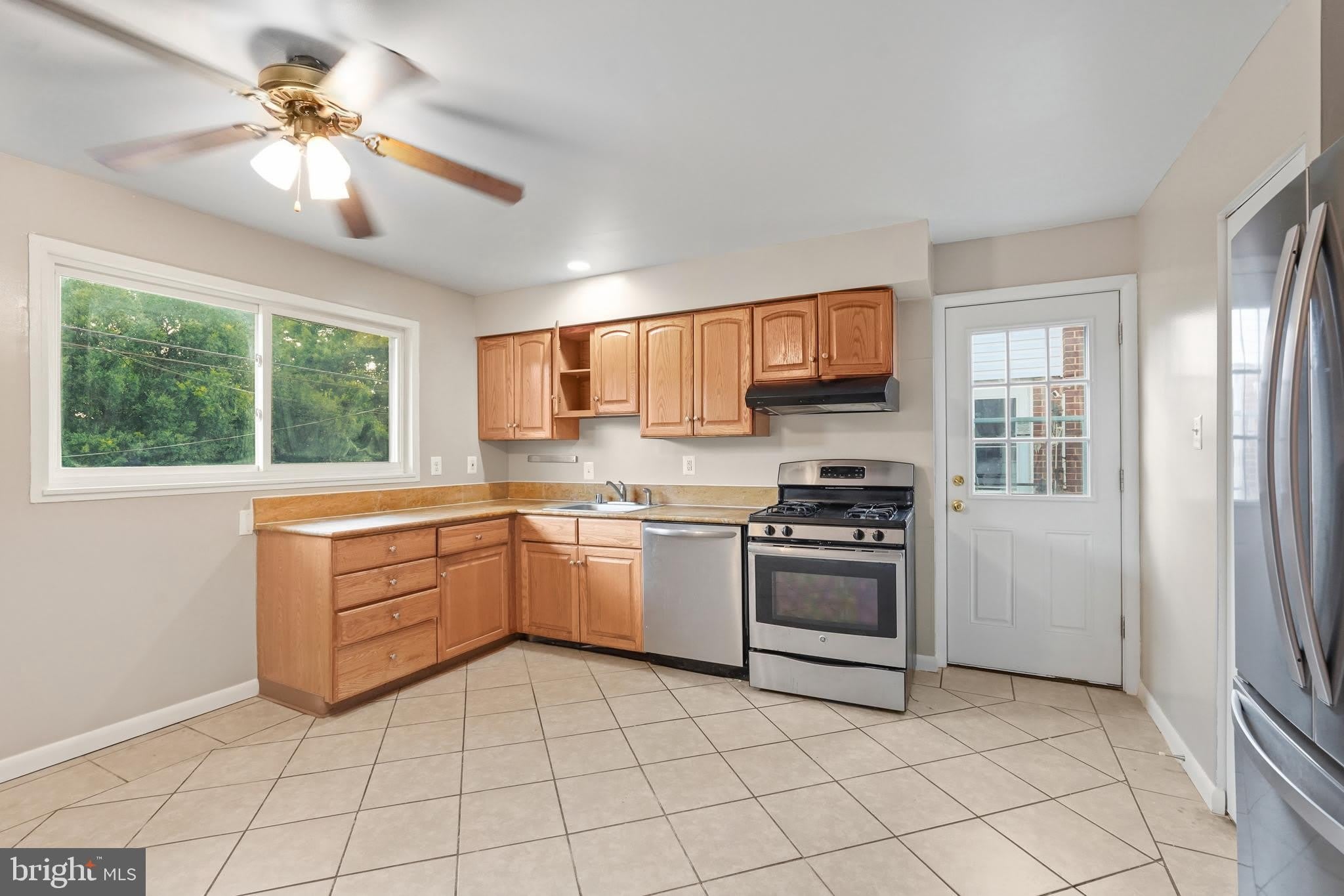4511 HOLMES RUN Parkway – photo 5