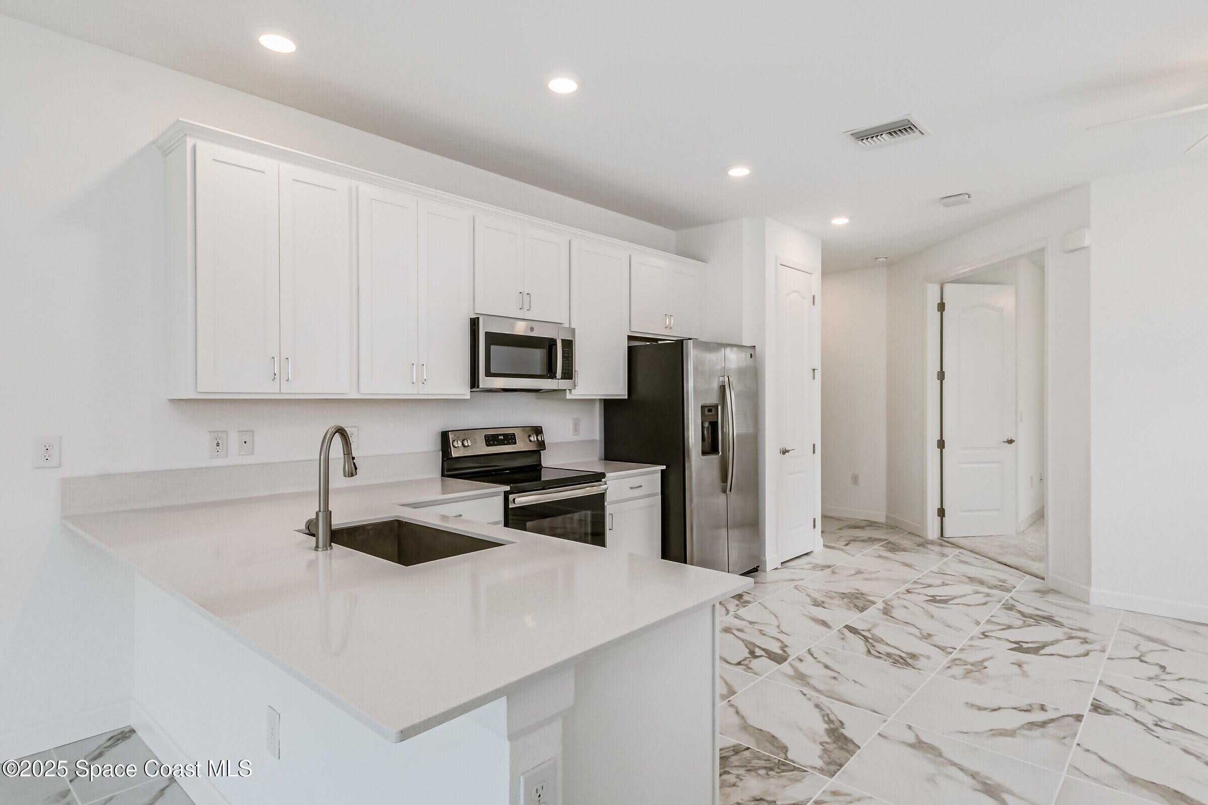 2490 Treasure Cay Lane – photo 5