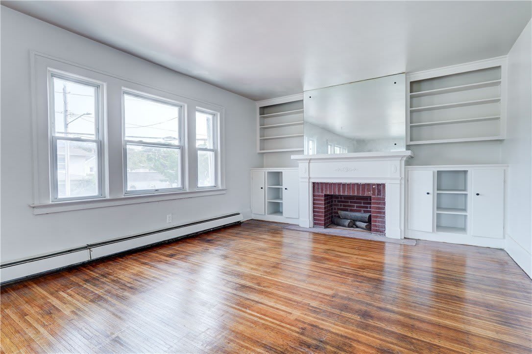 2247 Clifford Avenue – photo 3