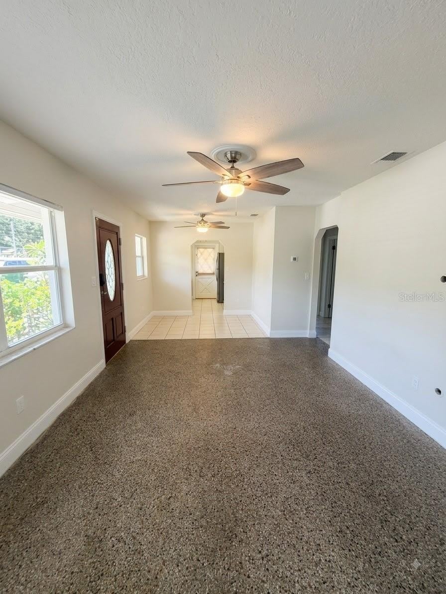 2119 W HENRY Avenue – photo 4