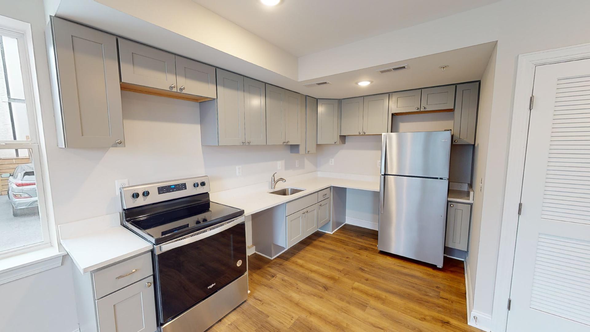 220 Hamilton St Nw – photo 3