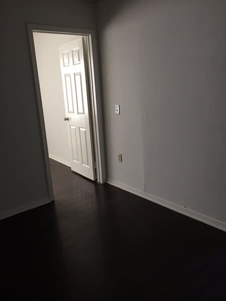 14108 Sylvan St – photo 4
