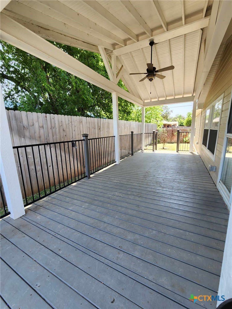 922 Ashwood Drive – photo 1