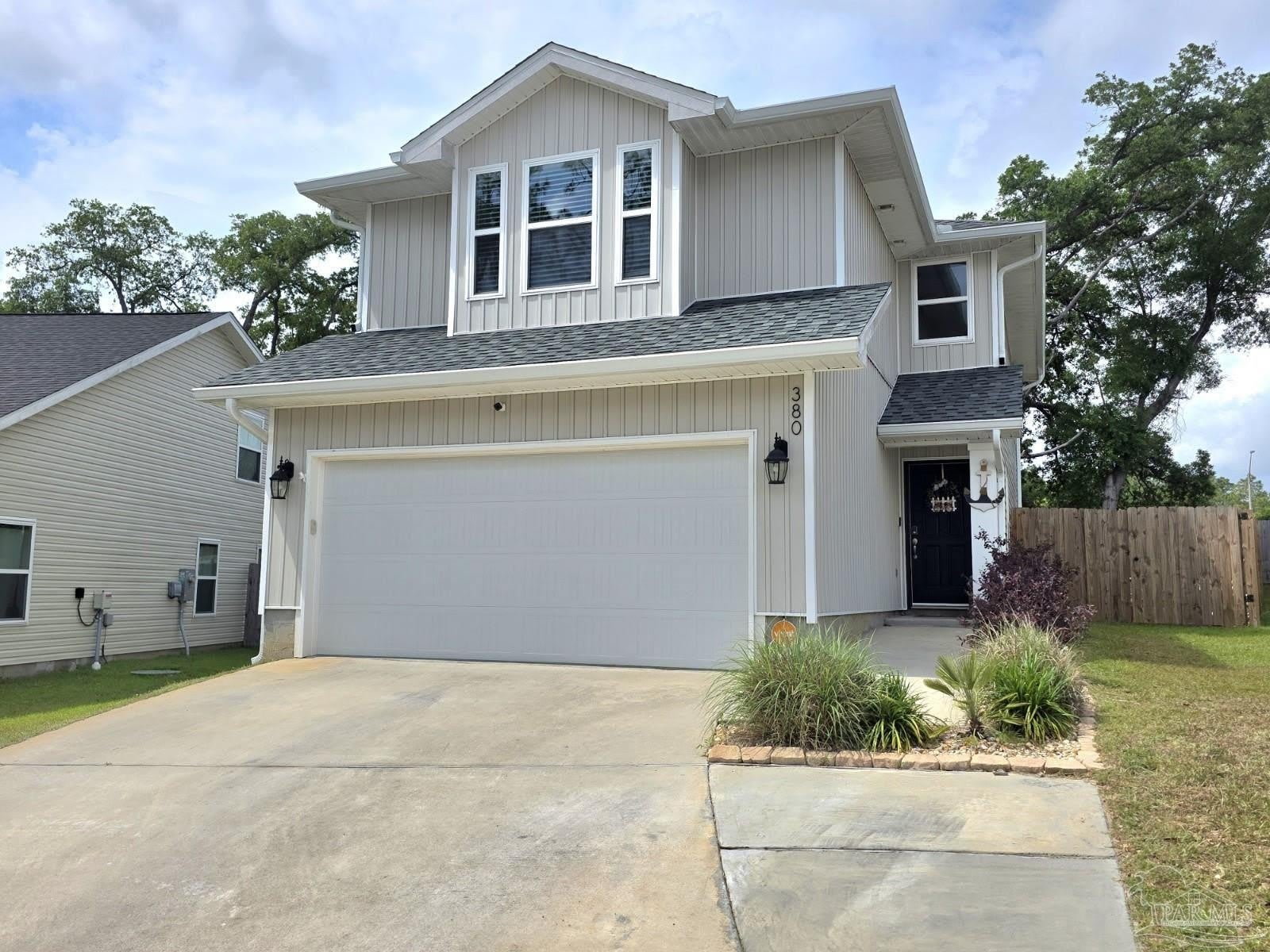 380 Hilburn Ln – photo 1