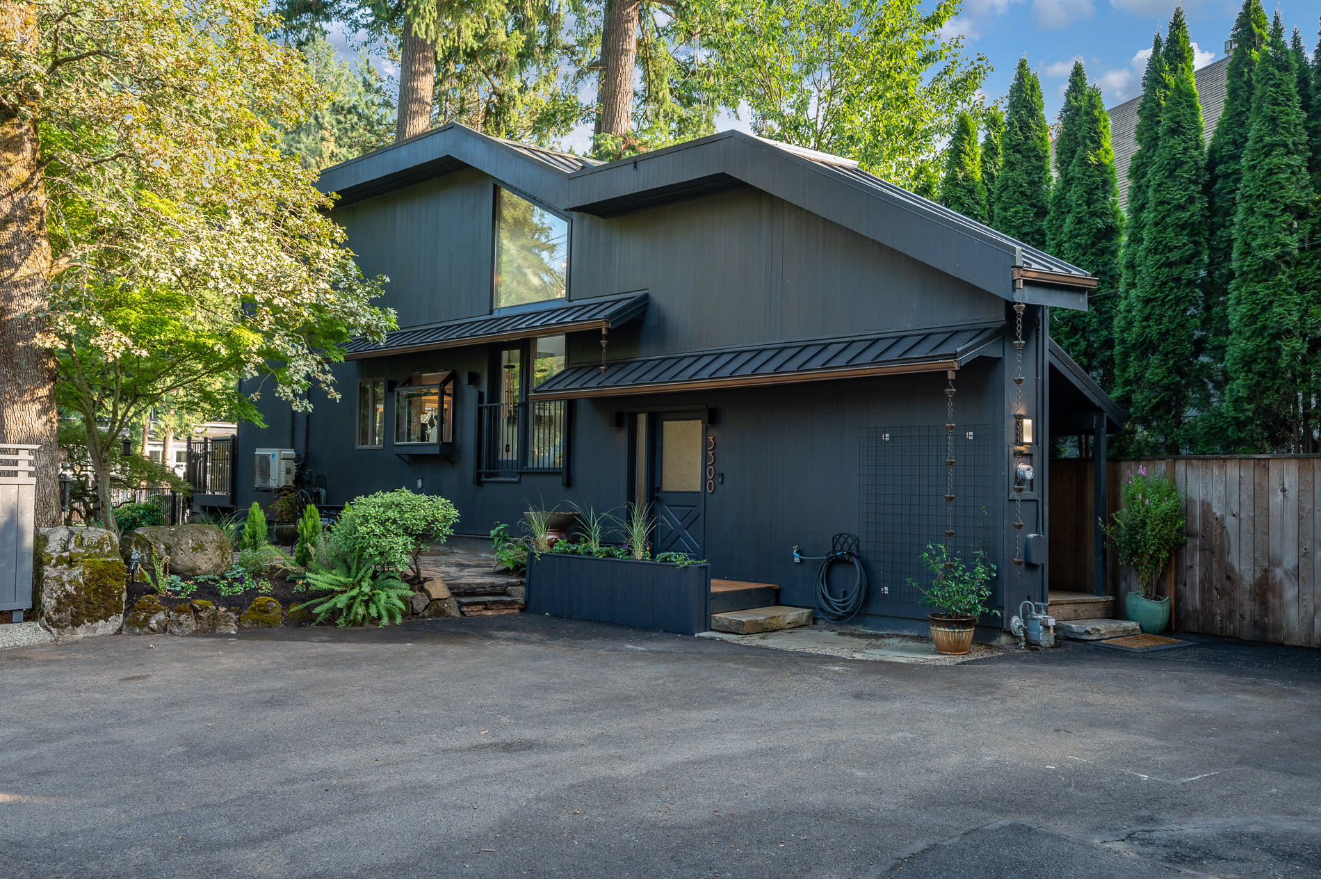 3300 South Shore Boulevard – photo 1