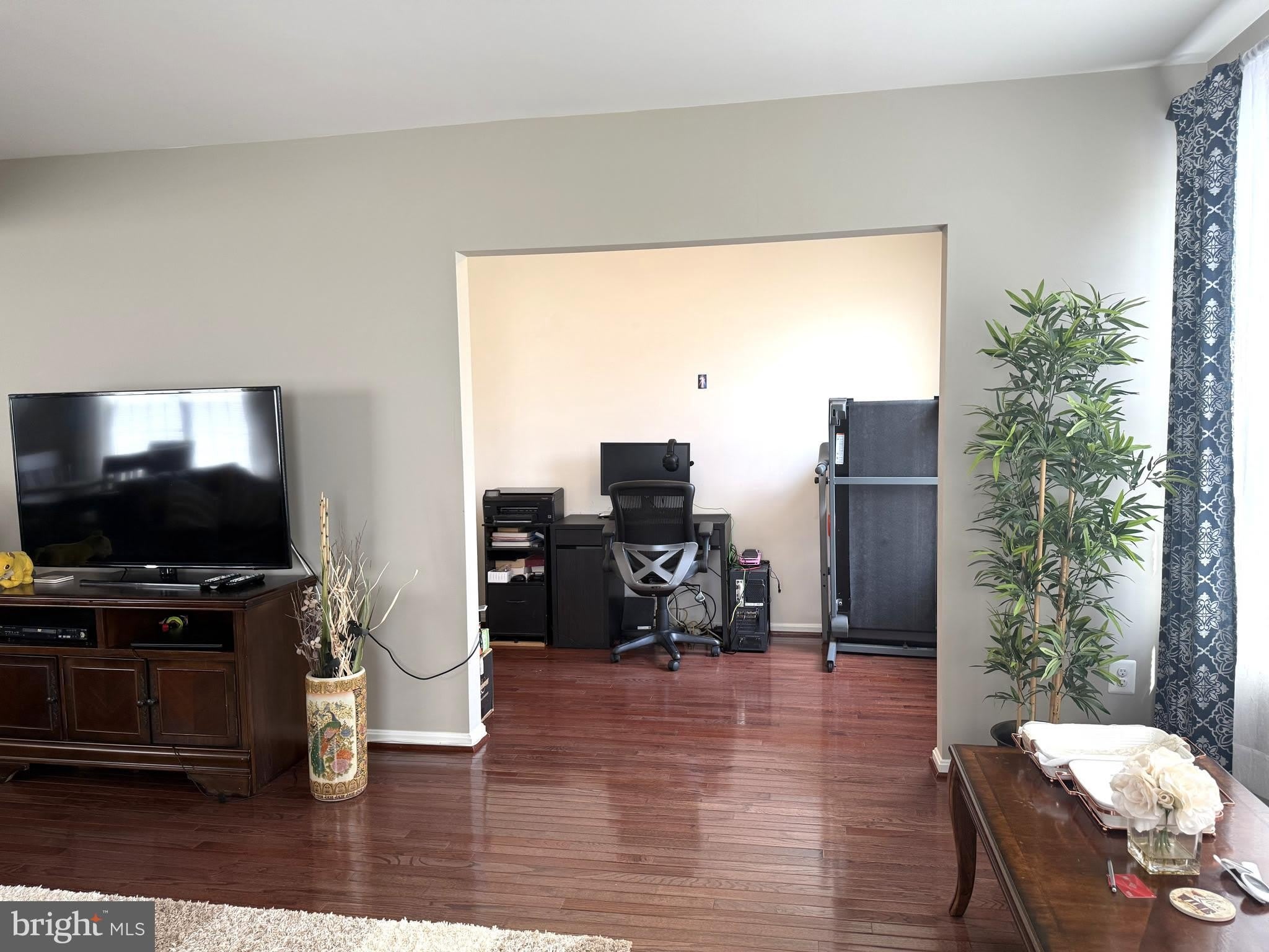22968 NEWCUT Road – photo 5