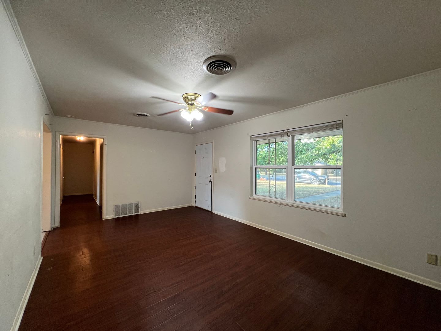 517 Lydia St, Stephenville, TX 76401 – photo 2